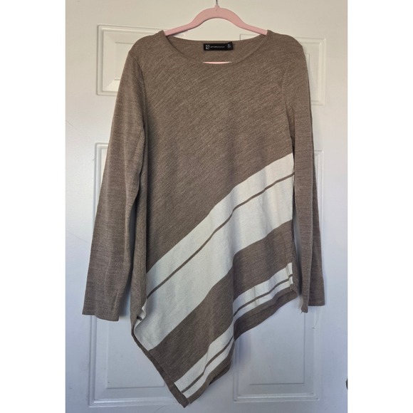 New York & Company Sweaters - New York & Company Womens XL Taupe Brown Striped Asymmetrical Sharkbite Sweater